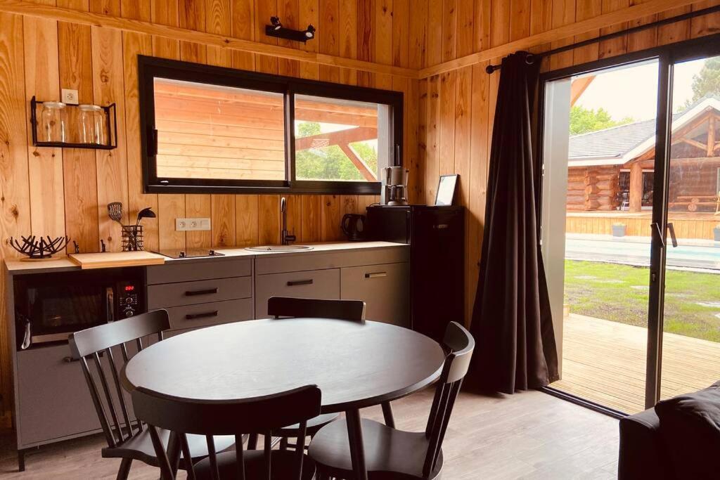 Chalet Montana - Au Cottage Du Medoc - Proche De Bordeaux Saint-Aubin-de-Médoc Zewnętrze zdjęcie